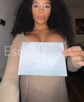 Photo escort girl Isabella: the best escort service