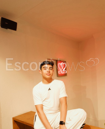 Photo escort girl Elior: the best escort service