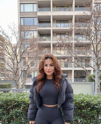 Photo escort girl Mine: the best escort service