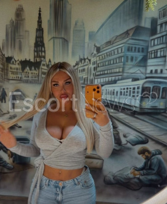 Photo escort girl Selen: the best escort service