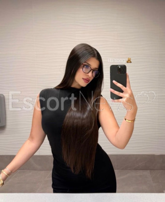 Photo escort girl meyra: the best escort service