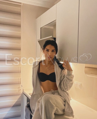 Photo escort girl Amina: the best escort service