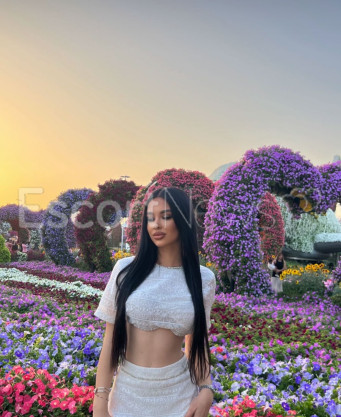 Photo escort girl Sandra: the best escort service