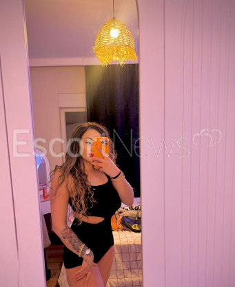 Photo escort girl Simay : the best escort service