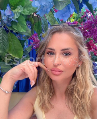Photo escort girl Alena : the best escort service