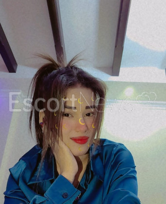 Photo escort girl Amna: the best escort service