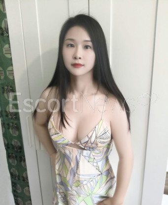 Photo escort girl Ella: the best escort service
