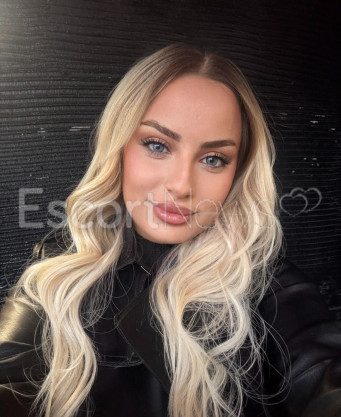 Photo escort girl Ceyda: the best escort service