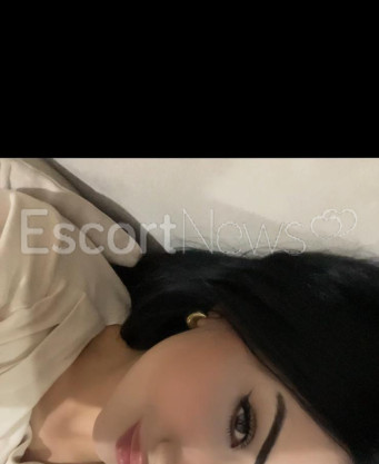 Photo escort girl Arina: the best escort service