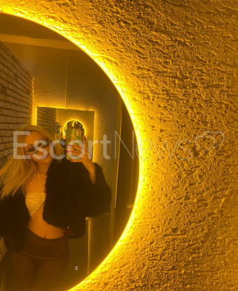 Photo escort girl Lena: the best escort service