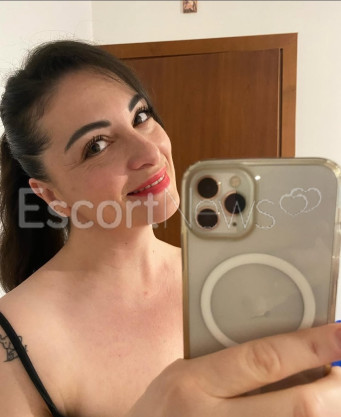 Photo escort girl feryah: the best escort service