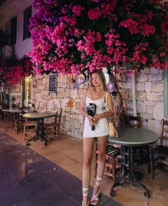 Photo escort girl Gunay: the best escort service