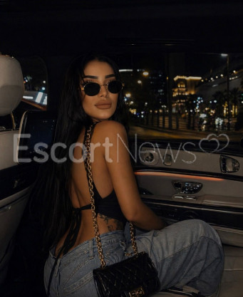 Photo escort girl Deniz: the best escort service