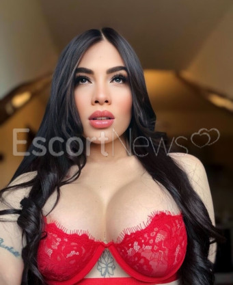 Photo escort girl Coraline: the best escort service