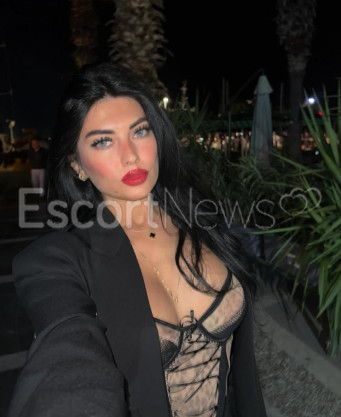Photo escort girl MAHI: the best escort service