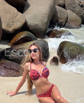 Photo escort girl Marina : the best escort service