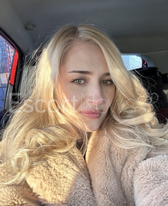 Photo escort girl Karina: the best escort service