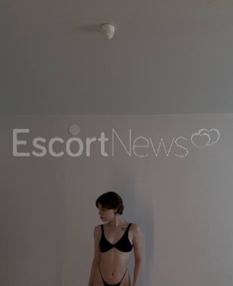 Photo escort girl Amaya: the best escort service