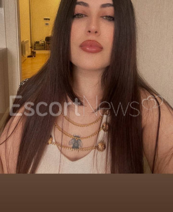 Photo escort girl Elza: the best escort service