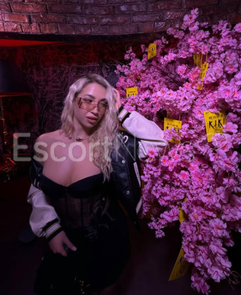 Photo escort girl zuzu: the best escort service