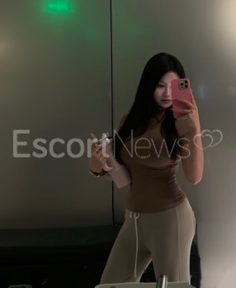 Photo escort girl Selene4U: the best escort service