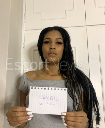Photo escort girl Elenaki Latina: the best escort service