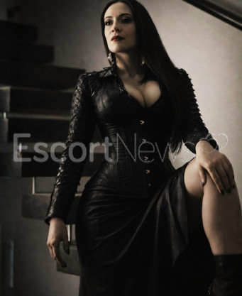 Photo escort girl Mistress Natasha Muller: the best escort service