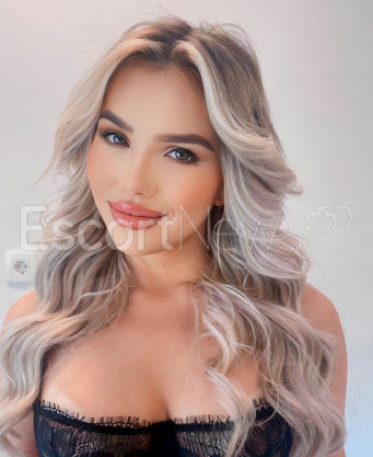 Photo escort girl Dessini: the best escort service