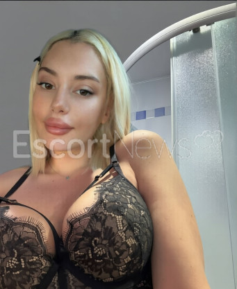 Photo escort girl sarah: the best escort service