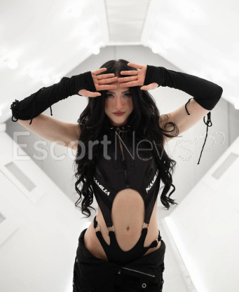 Photo escort girl Alina: the best escort service