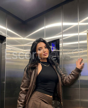 Photo escort girl Ayca: the best escort service