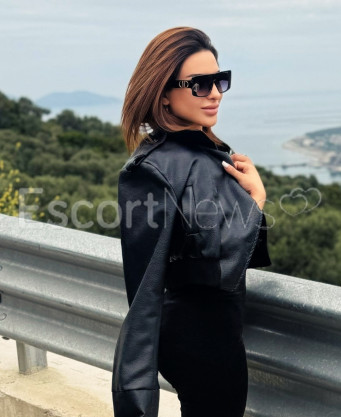 Photo escort girl Tani: the best escort service