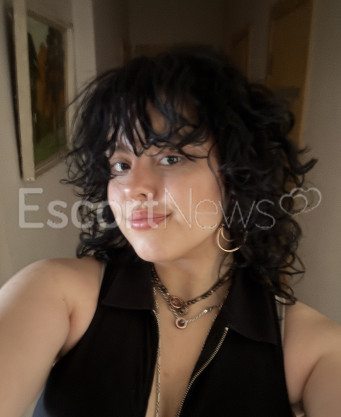 Photo escort girl LadyAnora: the best escort service