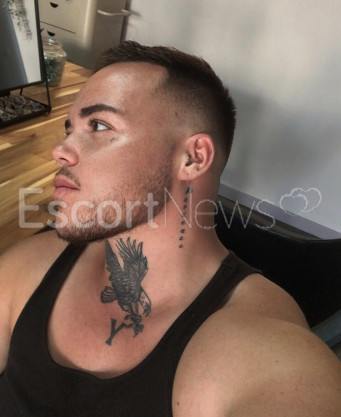 Photo escort girl Papi Hugo : the best escort service
