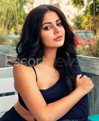 Photo escort girl Karina: the best escort service