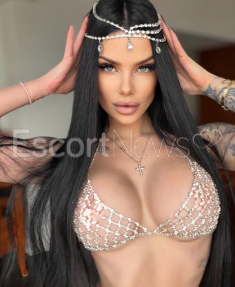 Photo escort girl Alana: the best escort service