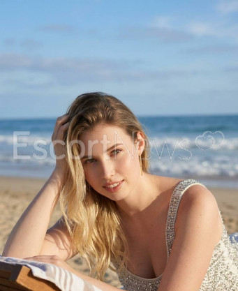 Photo escort girl Avrora: the best escort service