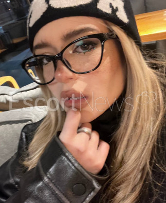 Photo escort girl Amelia : the best escort service