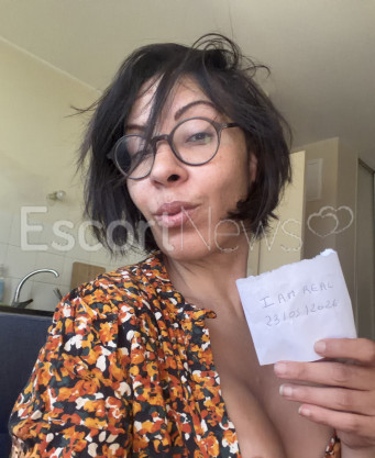 Photo escort girl Leila: the best escort service