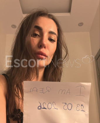 Photo escort girl Monica : the best escort service