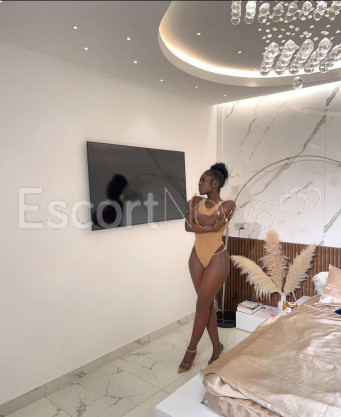 Photo escort girl Sweetny: the best escort service